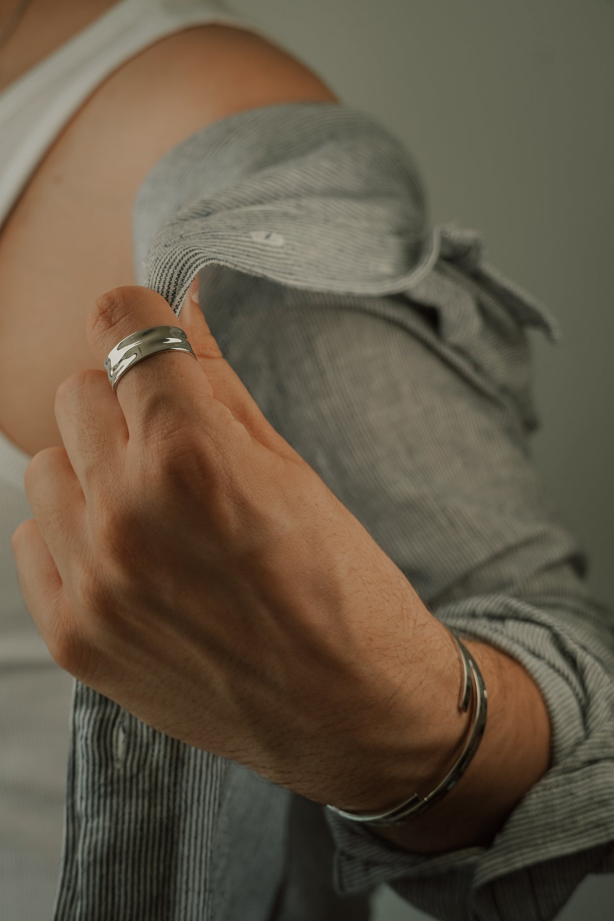 GRAND SUCESS - TEXTURED RING